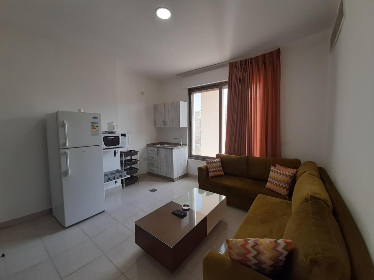Furnished Apartments Near Mcdonald'S Al-Madina Al-Monawara St Amman Eksteriør billede