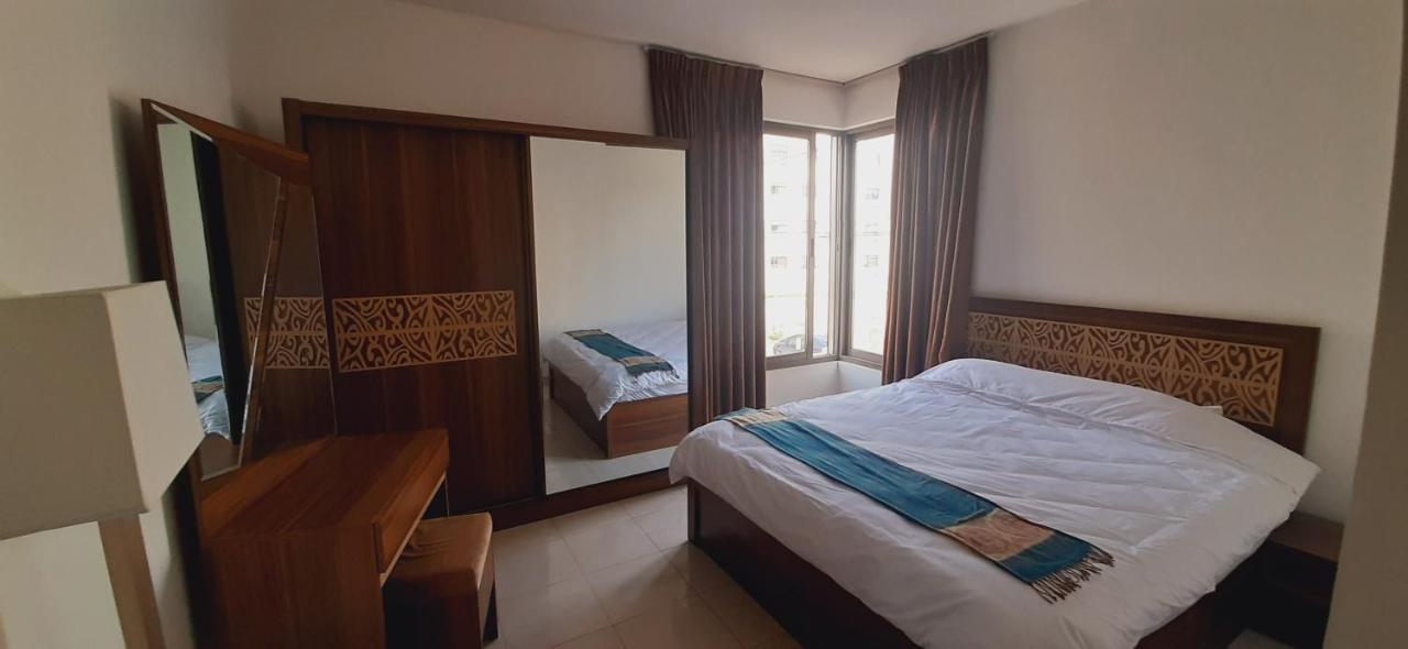 Furnished Apartments Near Mcdonald'S Al-Madina Al-Monawara St Amman Eksteriør billede