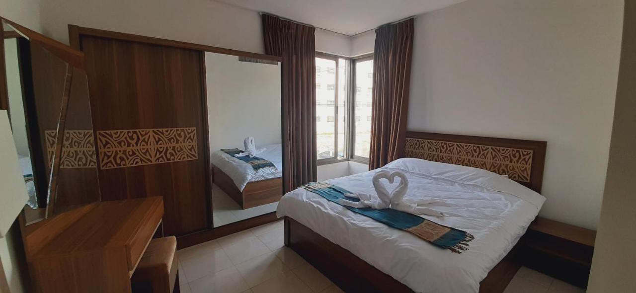 Furnished Apartments Near Mcdonald'S Al-Madina Al-Monawara St Amman Eksteriør billede