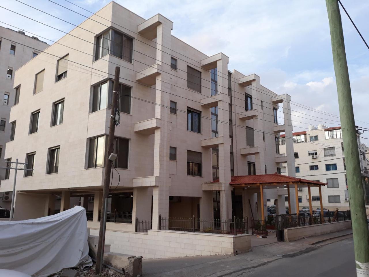 Furnished Apartments Near Mcdonald'S Al-Madina Al-Monawara St Amman Eksteriør billede